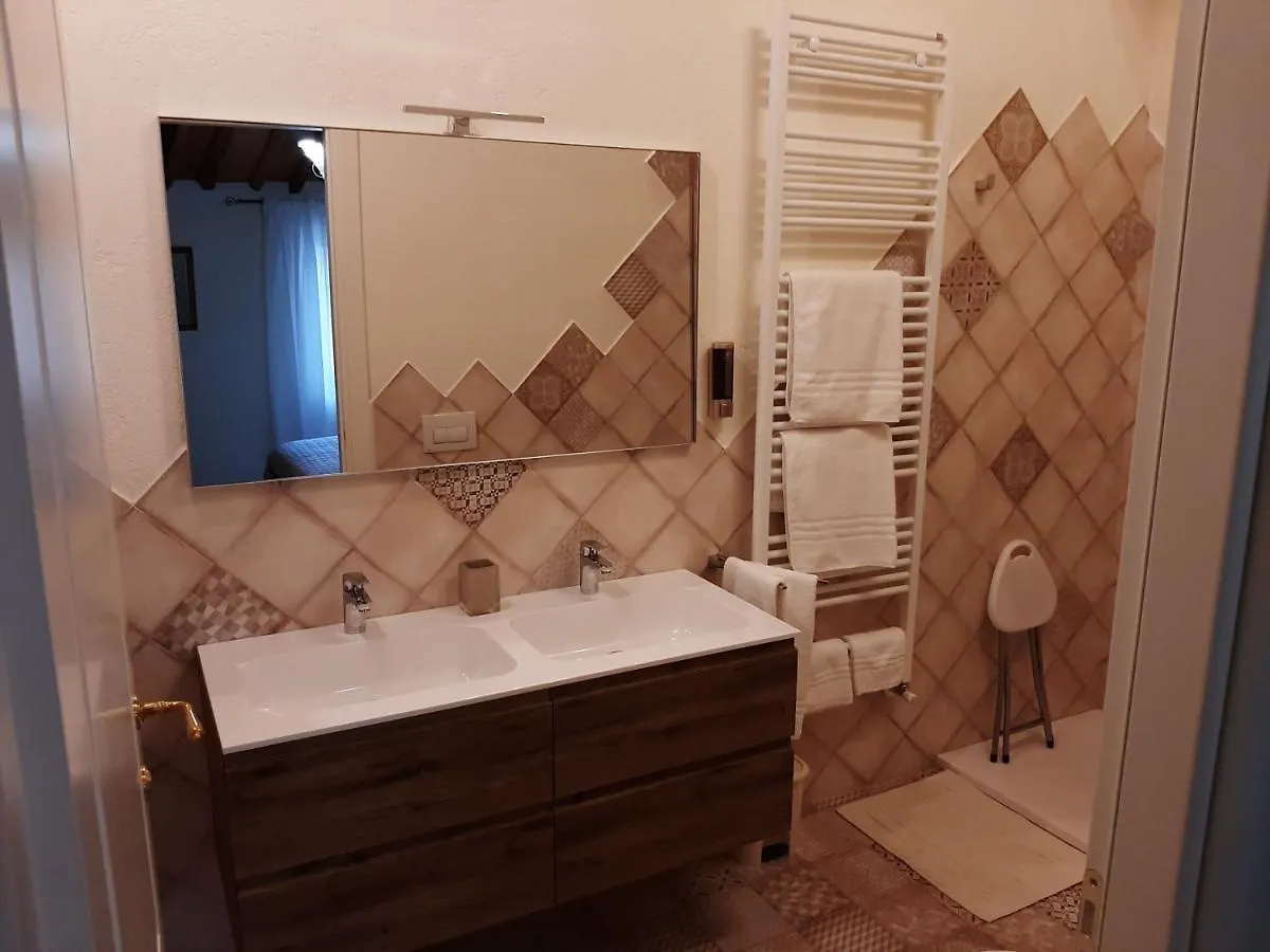 Guest house Il Vicolo Hotel Lucca Italy