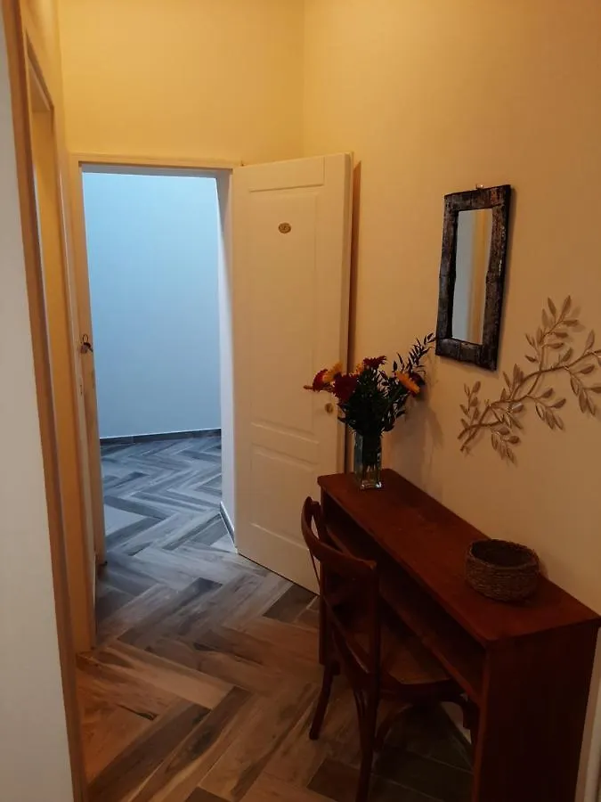 Il Vicolo Hotel Lucca 0*,  Italy